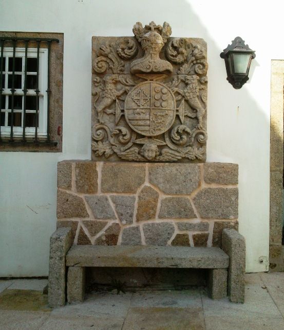 An old stone bench - Valenca / Portugal