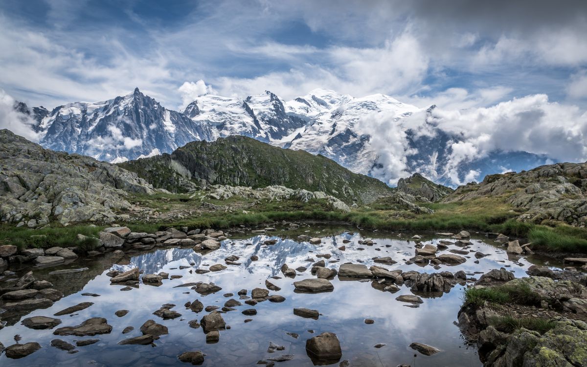 A nature broken mirror in the French alps.