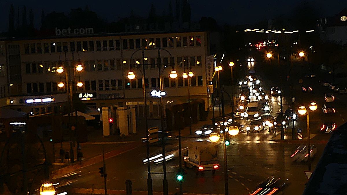 Berlin am Kurt-Schumacher-Platz (2).JPG