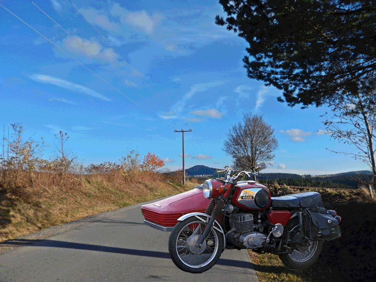 Motorrad wieder mal eine kleine Spielerei.gif