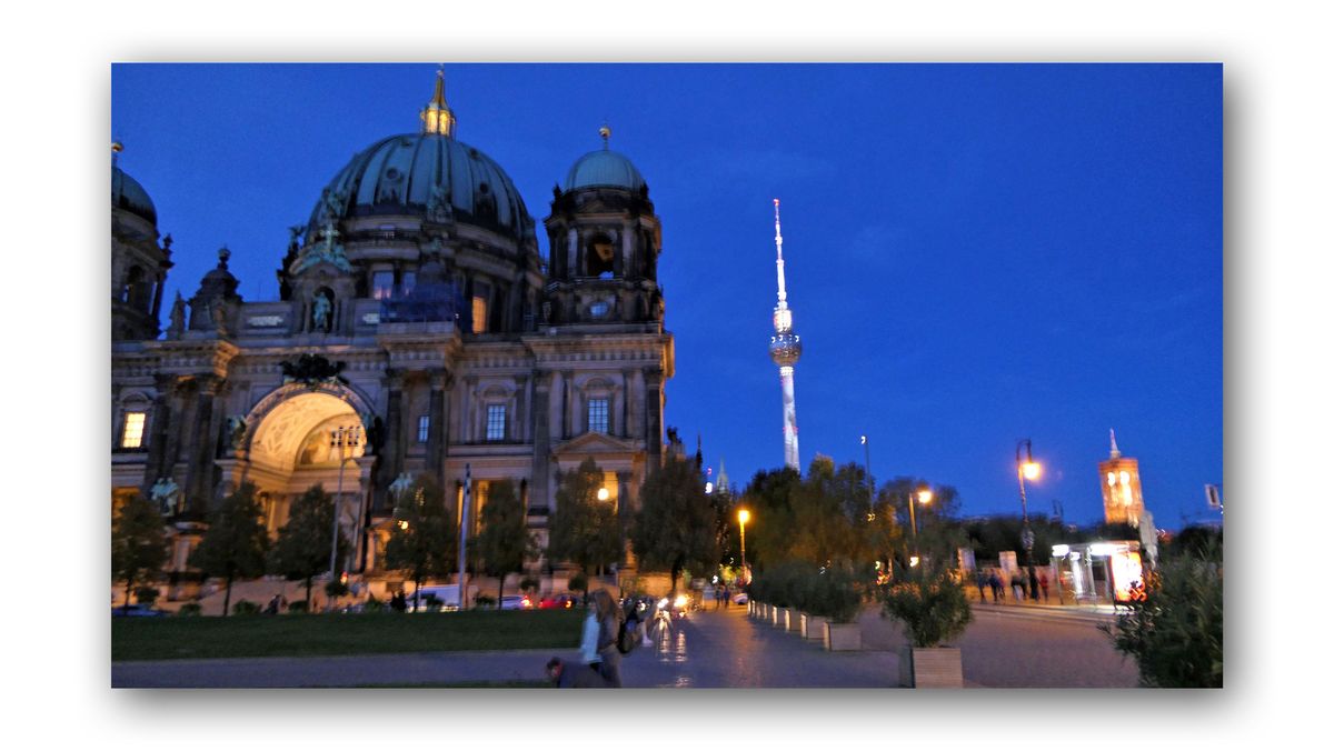 abends-in-Berlin-leider-ohne-Stativ-aufgenommen.jpg