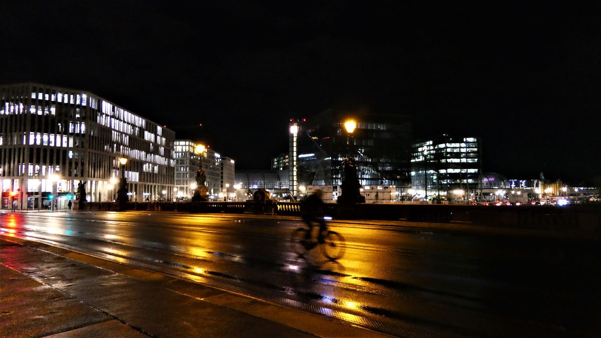 P1980109 In Berlin 2.jpg