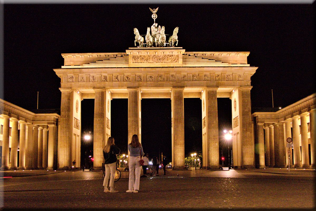 29x-Aufgenommen-am-Brandenburger-Tor-abends-um-23-Uhr.jpg