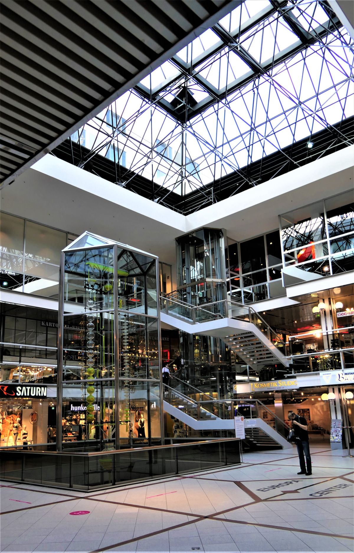 in Berlin Europacenter.jpg