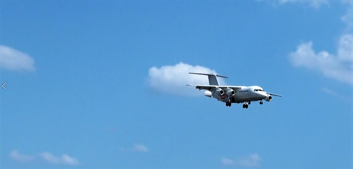 mit Flugzeuge die in Tegel landen.png