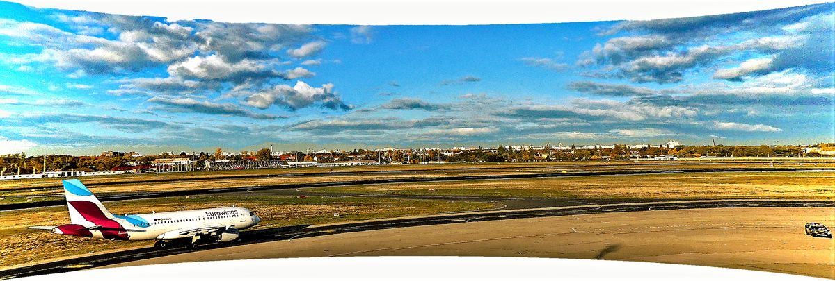 mit-Flughafen-Berlin-Tegel-sie-fährt-zum-Rollfeld-und-fliegt-dann-los (2).jpg