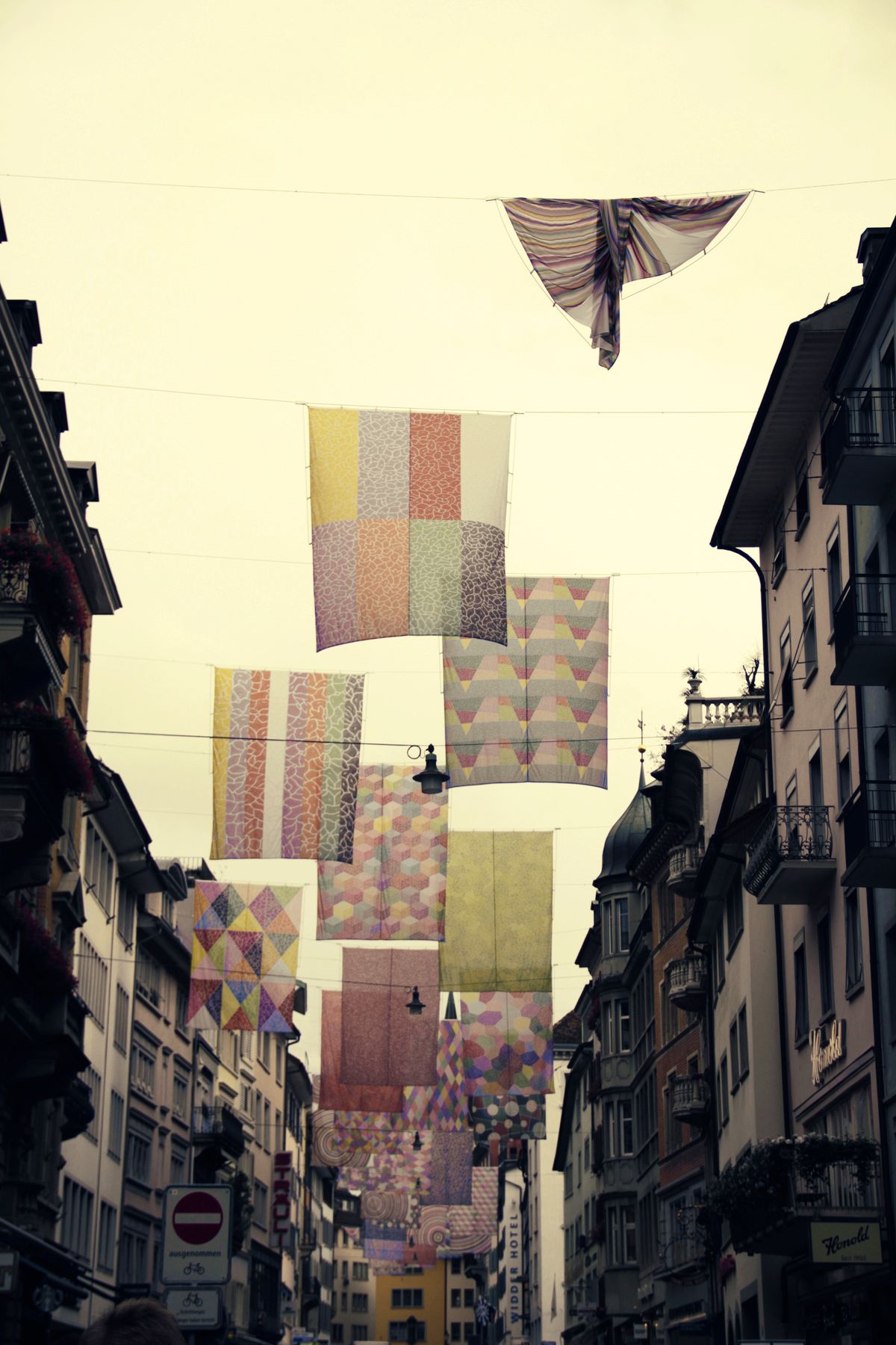 Photo take during my trip to Zurich, I focused on the flags along the street.